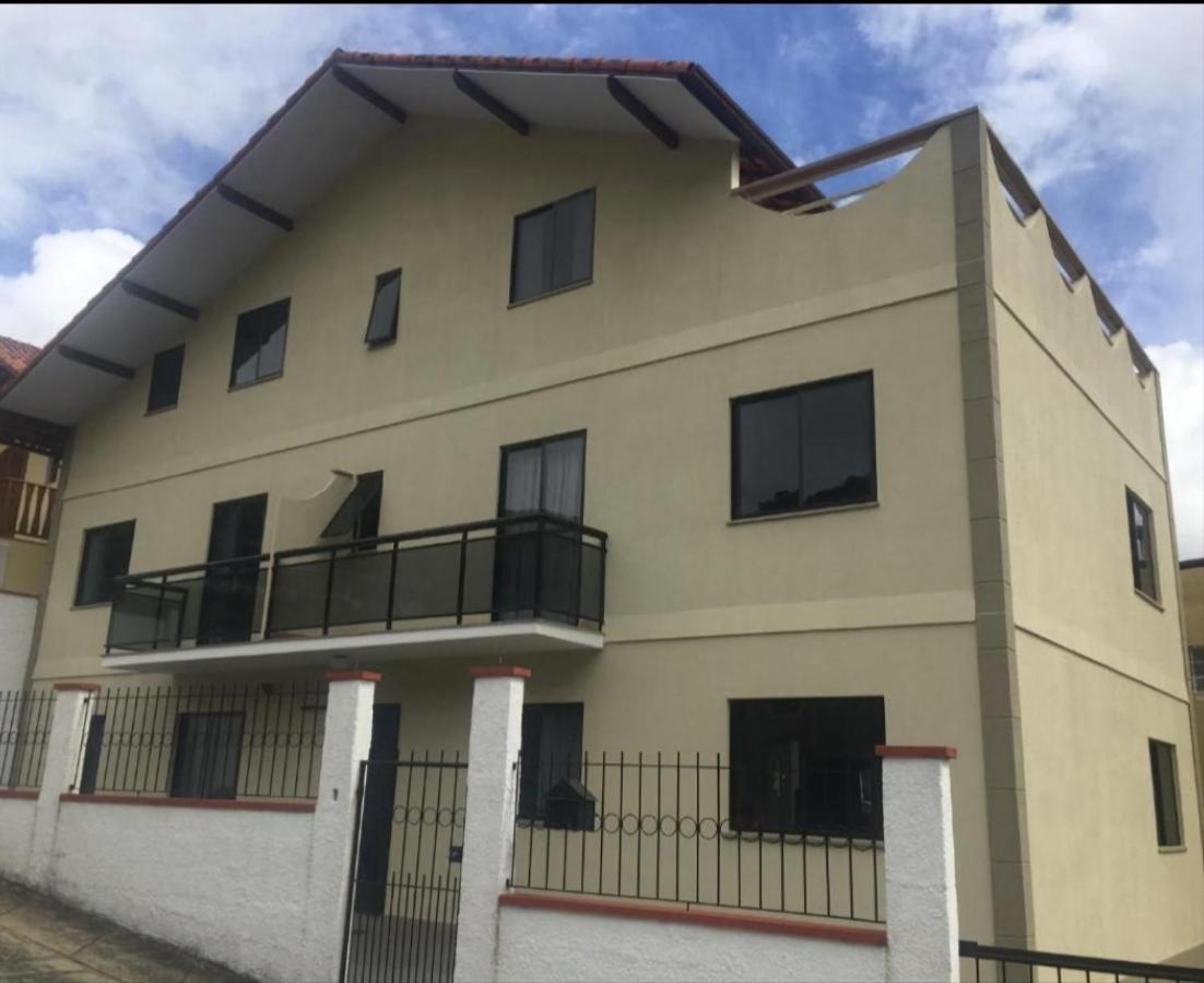 Apartamento Vista Da Montanha Nova Friburgo Esterno foto